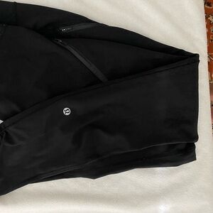 Lululemon leggings size 8